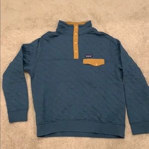 Patagonia lightweight quilted 1/4 snap T